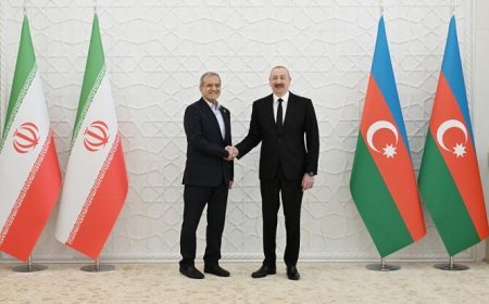 Əliyevlə Pezeşkian birgə bəyanat imzaladı