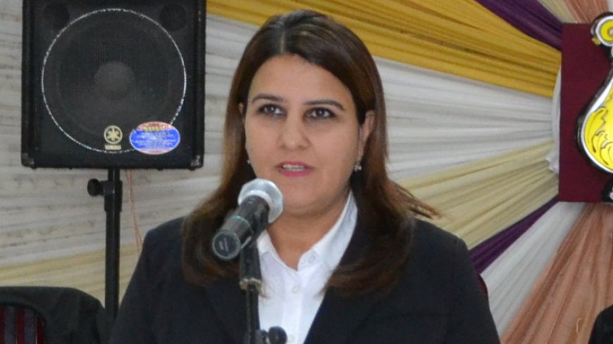 İcra başçısı qadın müavinini vəzifəsindən azad etdi