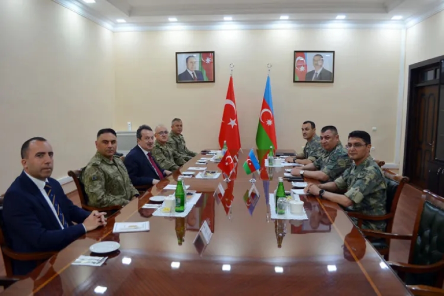Türkiyə nümayəndə heyəti Azərbaycanın Quru Qoşunları Komandanlığında olub