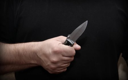 Peşə məktəbinin tələbəsi bıçaqlanıb