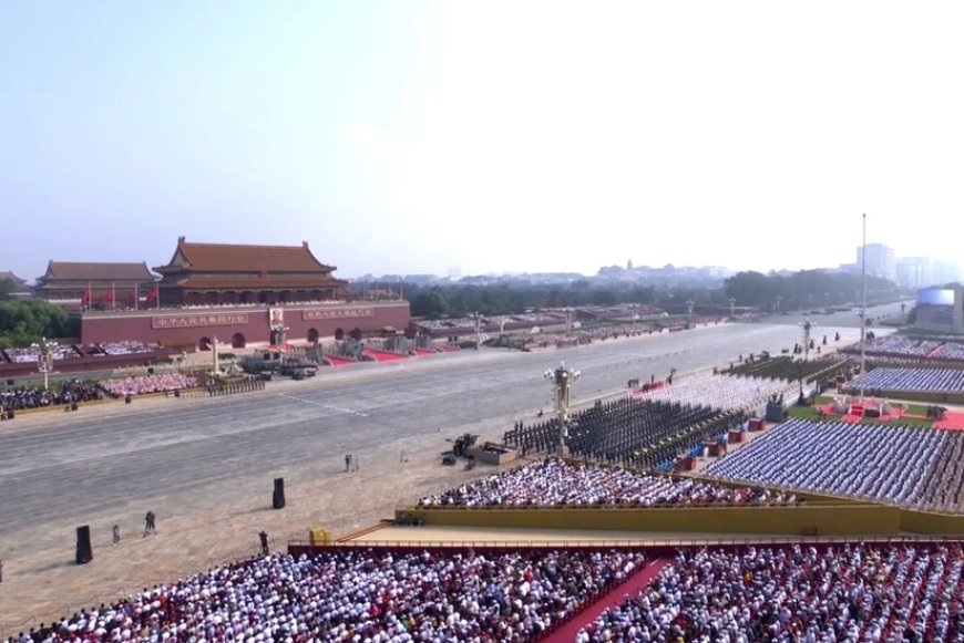 Azərbaycan Prezidenti Pekində İkinci Dünya müharibəsində Qələbənin 80-ci ildönümünə həsr olunmuş paradı izləyib - YENİLƏNİB