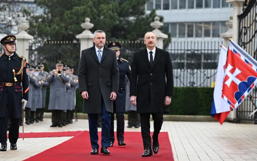 İlham Əliyev Bratislavada belə qarşılandı - FOTO