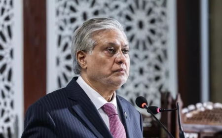 İshaq Dar: ABŞ və İran Pakistan vasitəsilə dolayı yolla danışıqlar aparır