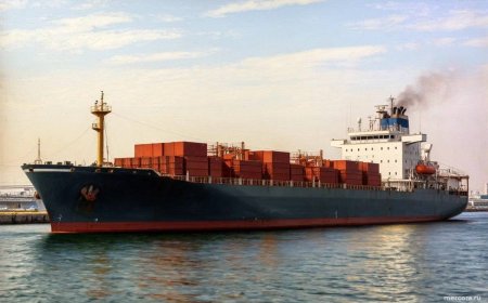 Yaponiya Rusiyadan neft daşıyan tanker qəbul edib