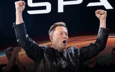 "SpaceX"in səhmləri ticarətin ilk günündə 19 % artıb