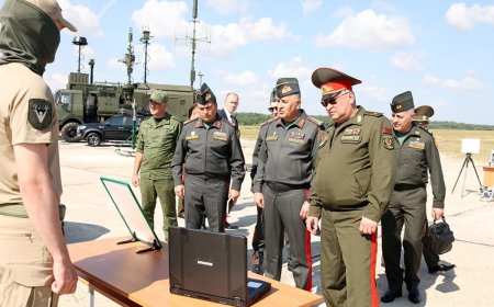 Kərim Vəliyev Belarusda hərbi obyektləri ziyarət edib