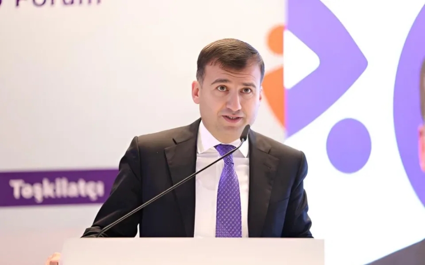 Komitə sədri 3 şöbə müdirini işdən çıxardı